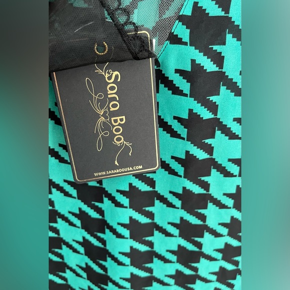 Blouse NWT Green & Black W/White Mesh At The Top, Women’s Size XS - Picture 3 of 6